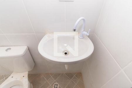 Casa de condomínio para alugar com 57m², 2 quartos e sem vagaBanheiro