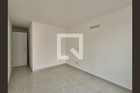 Apartamento à venda com 180m², 3 quartos e 3 vagas Apartamento à venda com 180m², 3 quartos e 3 vagasSuíte 3