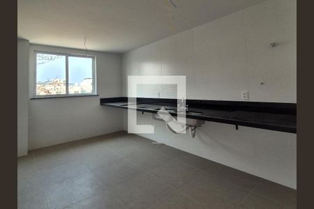 Apartamento à venda com 180m², 3 quartos e 3 vagas Apartamento à venda com 180m², 3 quartos e 3 vagasCozinha