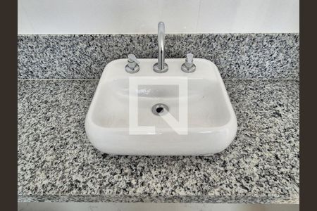 Apartamento à venda com 180m², 3 quartos e 3 vagas Apartamento à venda com 180m², 3 quartos e 3 vagasBanheiro da Suíte 3