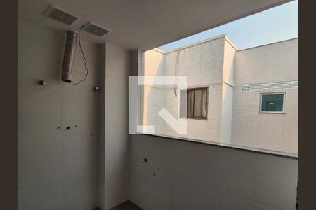 Apartamento à venda com 180m², 3 quartos e 3 vagas Apartamento à venda com 180m², 3 quartos e 3 vagasÁrea de serviço