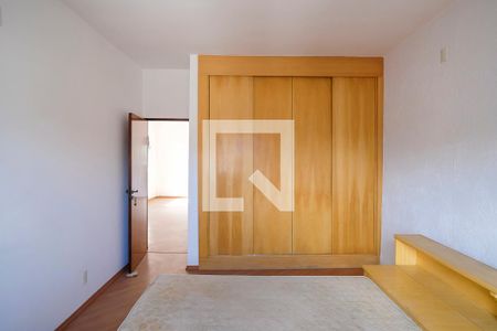 Casa à venda com 343m², 3 quartos e 6 vagasQuarto 2