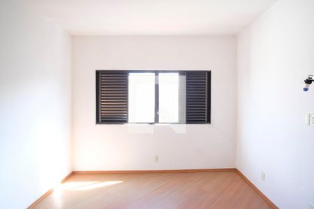 Casa à venda com 343m², 3 quartos e 6 vagasQuarto 1