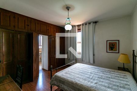 Casa à venda com 450m², 4 quartos e 4 vagasQuarto