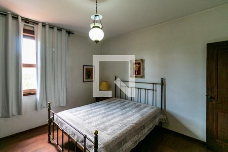 Casa à venda com 450m², 4 quartos e 4 vagasQuarto