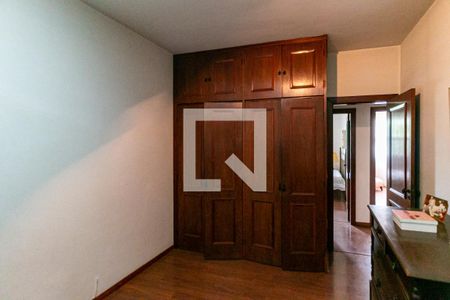 Casa à venda com 450m², 4 quartos e 4 vagasQuarto