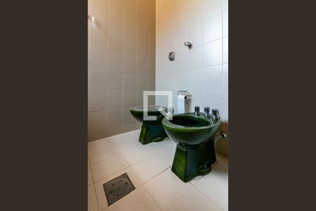 Casa à venda com 450m², 4 quartos e 4 vagasBanheiro