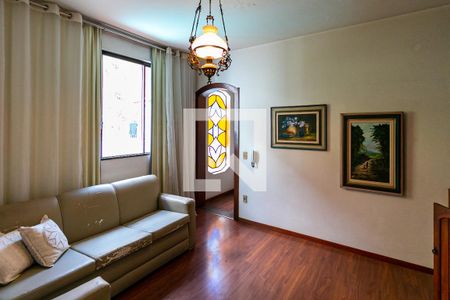 Casa à venda com 450m², 4 quartos e 4 vagasSala