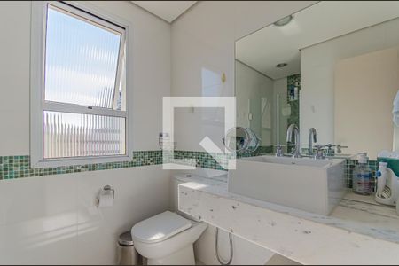 Apartamento à venda com 92m², 2 quartos e 1 vaga Apartamento à venda com 92m², 2 quartos e 1 vagaBanheiro da Suite