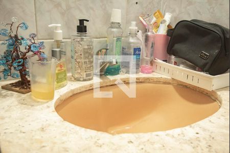 Apartamento à venda com 67m², 2 quartos e sem vagaBanheiro