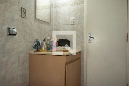 Apartamento à venda com 67m², 2 quartos e sem vagaBanheiro