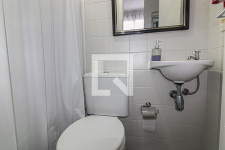 Apartamento à venda com 74m², 3 quartos e 1 vaga Apartamento à venda com 74m², 3 quartos e 1 vagaCozinha e Área de Serviço - Banheiro