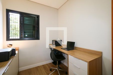 Casa à venda com 400m², 4 quartos e 4 vagasEscritório