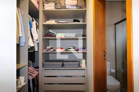 Casa à venda com 400m², 4 quartos e 4 vagasSuíte 2