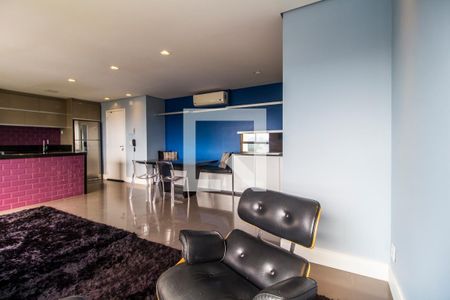Sala de TV de apartamento para alugar com 1 quarto, 63m² em Melville Empresarial I E Ii, Barueri