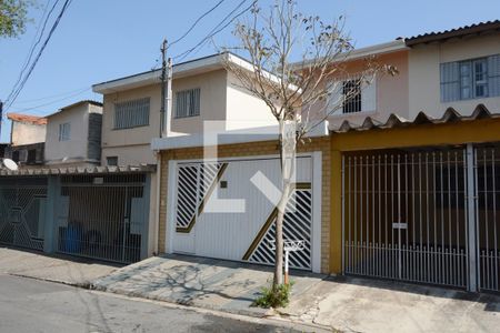 Casa à venda com 160m², 3 quartos e 2 vagasFachada