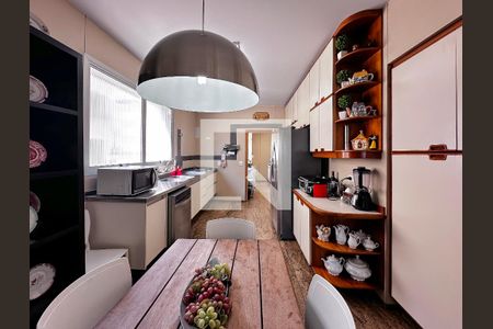 Apartamento à venda com 180m², 3 quartos e 2 vagasCozinha