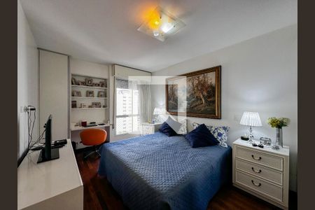 Apartamento à venda com 180m², 3 quartos e 2 vagasSuíte 2