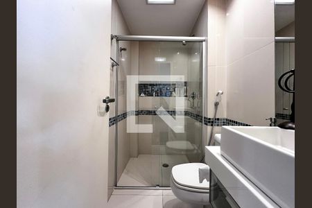 Apartamento à venda com 180m², 3 quartos e 2 vagasBanheiro Social