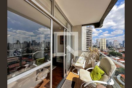 Apartamento à venda com 180m², 3 quartos e 2 vagasSacada