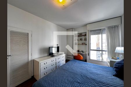 Apartamento à venda com 180m², 3 quartos e 2 vagasSuíte 2