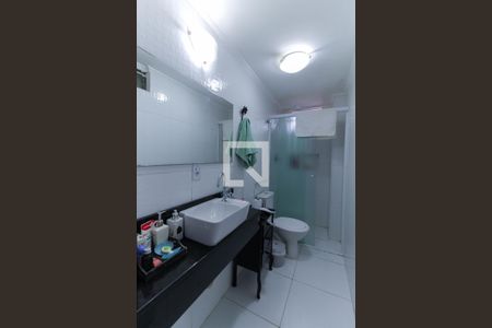 Apartamento à venda com 125m², 3 quartos e 1 vaga Apartamento à venda com 125m², 3 quartos e 1 vagaBanheiro Social