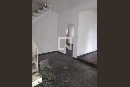 Casa à venda com 151m², 4 quartos e 2 vagas