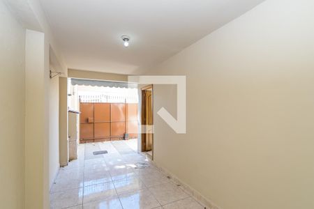 Casa à venda com 130m², 3 quartos e 1 vaga Casa à venda com 130m², 3 quartos e 1 vagaGaragem e Varanda