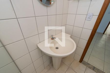 Casa à venda com 130m², 3 quartos e 1 vaga Casa à venda com 130m², 3 quartos e 1 vagaBanheiro da Suíte