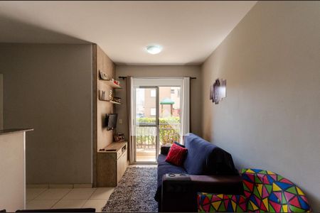 Sala de apartamento à venda com 2 quartos, 48m² em Vila Santa Delfina, São Paulo