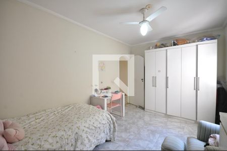 Casa à venda com 240m², 3 quartos e 2 vagasQuarto 3