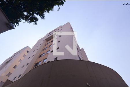 Apartamento para alugar com 130m², 3 quartos e 2 vagas Apartamento para alugar com 130m², 3 quartos e 2 vagasFachada