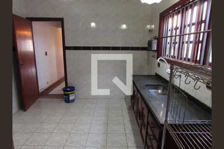 Casa à venda com 165m², 3 quartos e 4 vagasCozinha