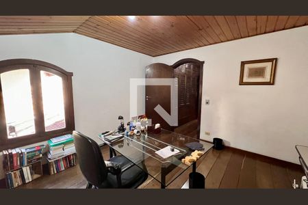 Casa à venda com 592m², 5 quartos e 3 vagas Casa à venda com 592m², 5 quartos e 3 vagasSuite 5