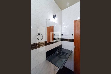 Apartamento à venda com 48m², 2 quartos e 1 vaga Apartamento à venda com 48m², 2 quartos e 1 vagaBanheiro social
