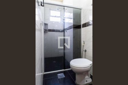 Apartamento à venda com 48m², 2 quartos e 1 vaga Apartamento à venda com 48m², 2 quartos e 1 vagaBanheiro social