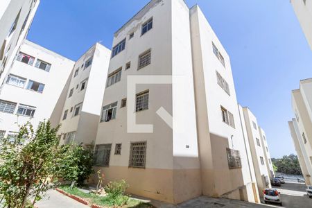 Apartamento à venda com 48m², 2 quartos e 1 vaga Apartamento à venda com 48m², 2 quartos e 1 vagaFachada do bloco