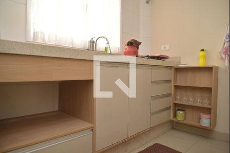 Apartamento à venda com 100m², 2 quartos e 1 vagaCozinha - Armários