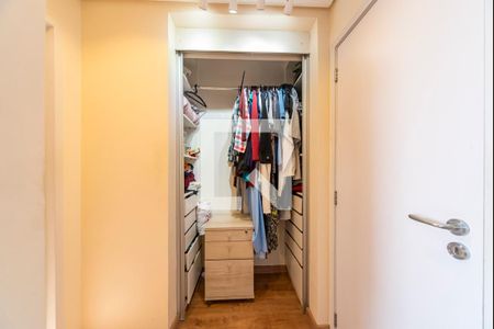 Apartamento à venda com 69m², 2 quartos e 2 vagasCloset Quarto 2