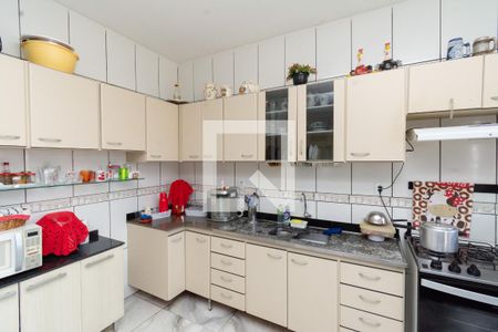 Casa à venda com 330m², 6 quartos e 2 vagasCozinha