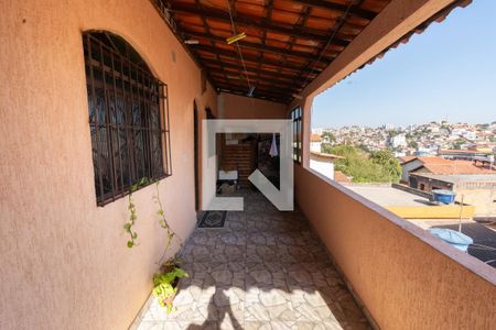Casa à venda com 330m², 6 quartos e 2 vagasTerraço