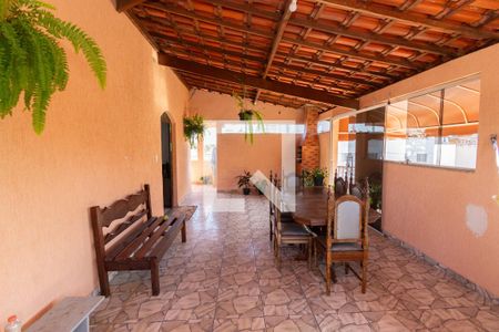 Casa à venda com 330m², 6 quartos e 2 vagasTerraço