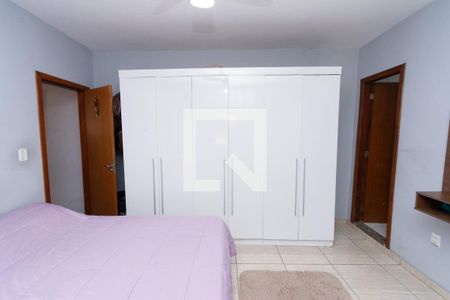 Casa à venda com 330m², 6 quartos e 2 vagasCasa 2 | Suite