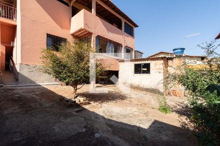 Casa à venda com 330m², 6 quartos e 2 vagasQuintal