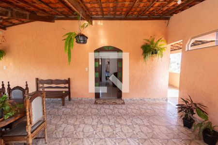 Casa à venda com 330m², 6 quartos e 2 vagasTerraço