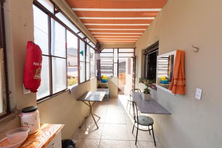 Casa à venda com 330m², 6 quartos e 2 vagasÁrea de Serviço