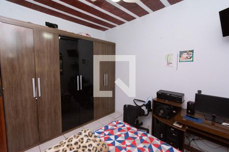 Casa à venda com 330m², 6 quartos e 2 vagasQuarto 2