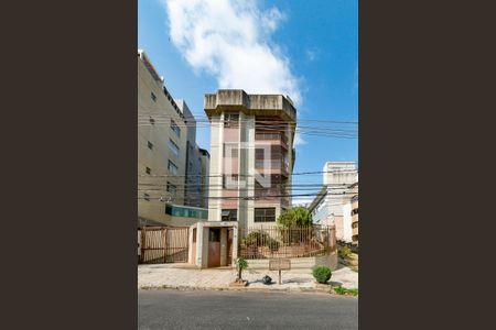 Apartamento à venda com 247m², 3 quartos e 2 vagasFachada