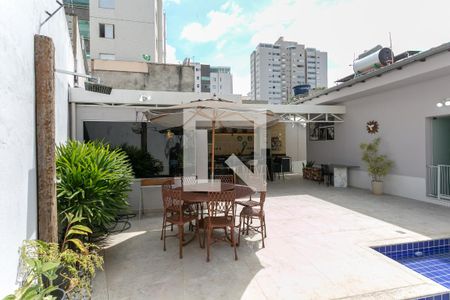 Casa à venda com 110m², 3 quartos e 2 vagasÁrea externa 