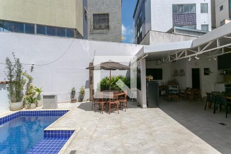 Casa à venda com 110m², 3 quartos e 2 vagasÁrea externa 